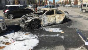 reforme-des-retraites-cette-manifestation-a-rennes-qui-degenere-des-magasins-vandalises